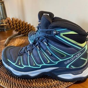 Salomon Goretex hiking boot 7